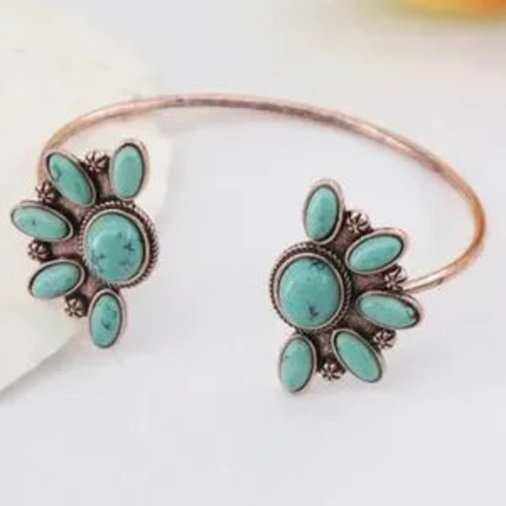 Boho Western Gold Tone Bangle Bracelet